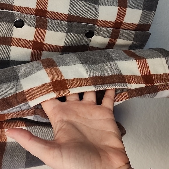 Hfx Women's Relaxed Fit Front Snap Cozy Plaid Shirt Jacket - Picture 9 of 11